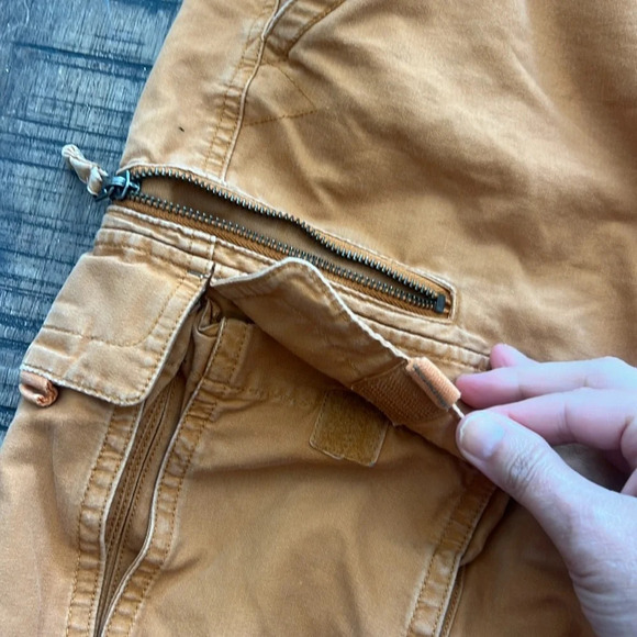 Rust Color Columbia Cargo Shorts With Multiple Zip | Velcro Pockets Sz 42 - Picture 10 of 10